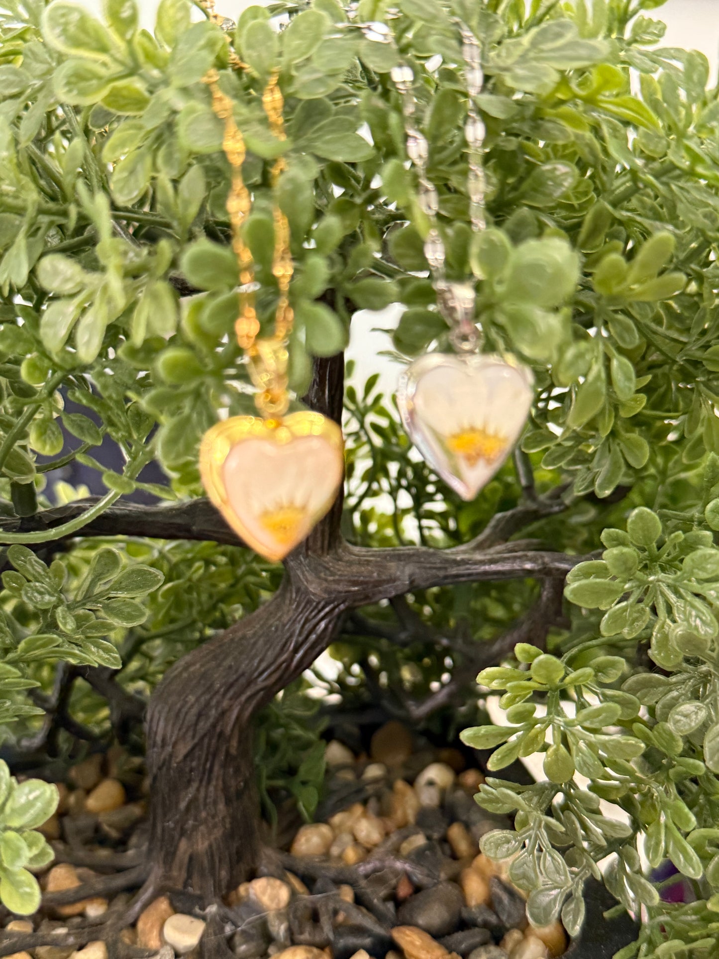 Handmade Dried Pressed Flower Heart Locket Necklace – Personalized Floral Photo Pendant