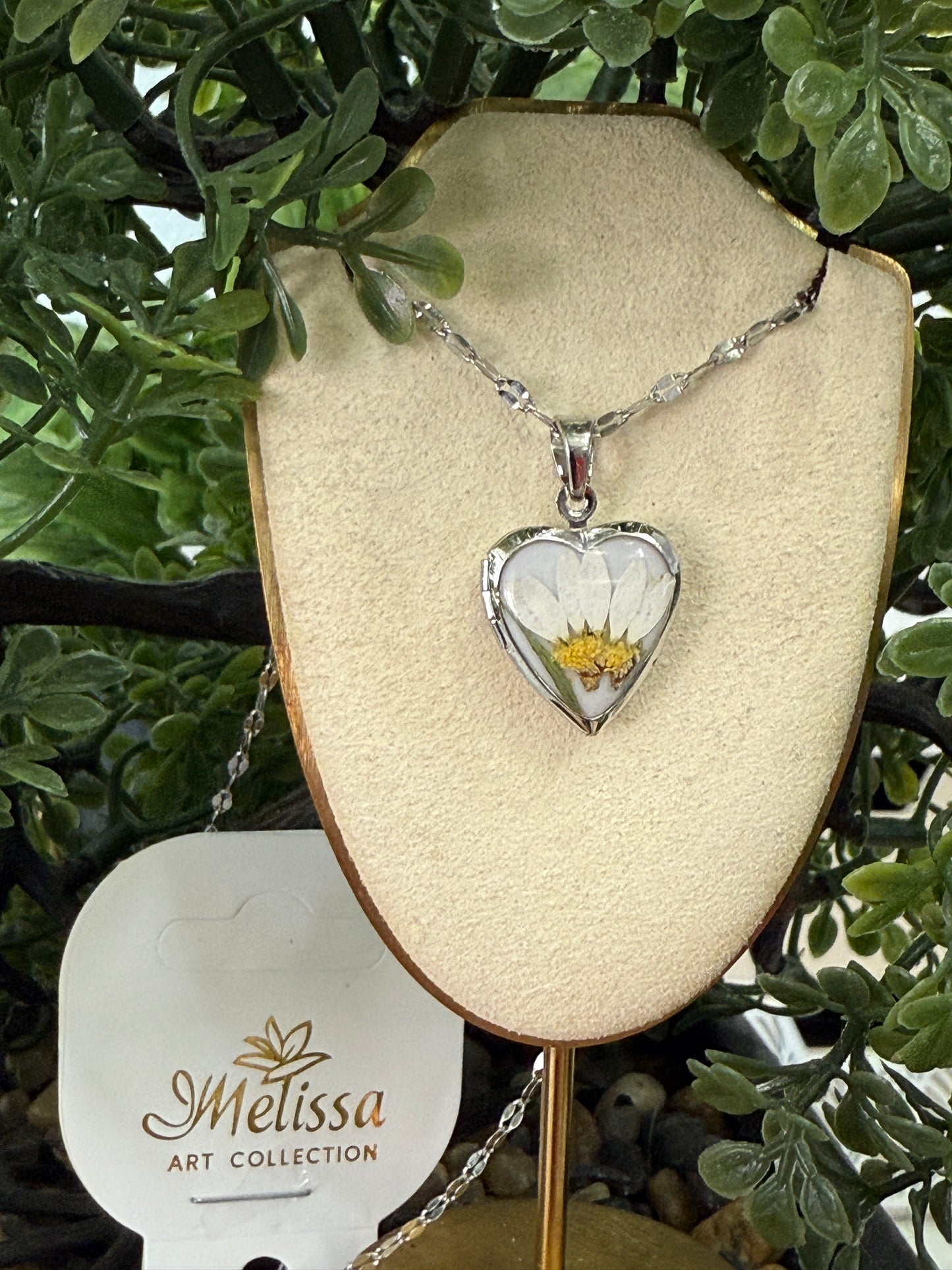 Handmade Dried Pressed Flower Heart Locket Necklace – Personalized Floral Photo Pendant
