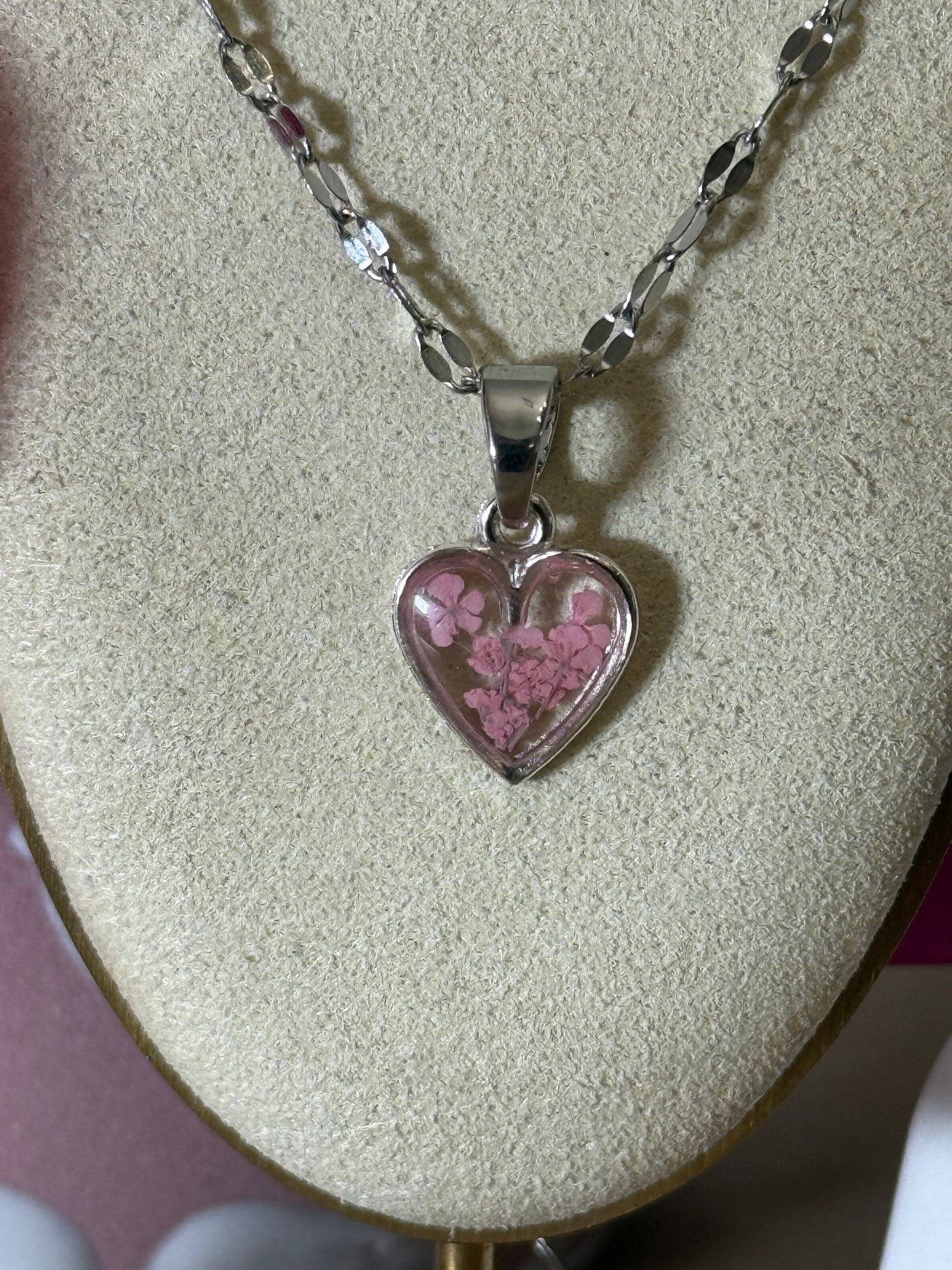 Handmade Real Pressed Light Pink Flower Heart Necklace – Silver-Tone