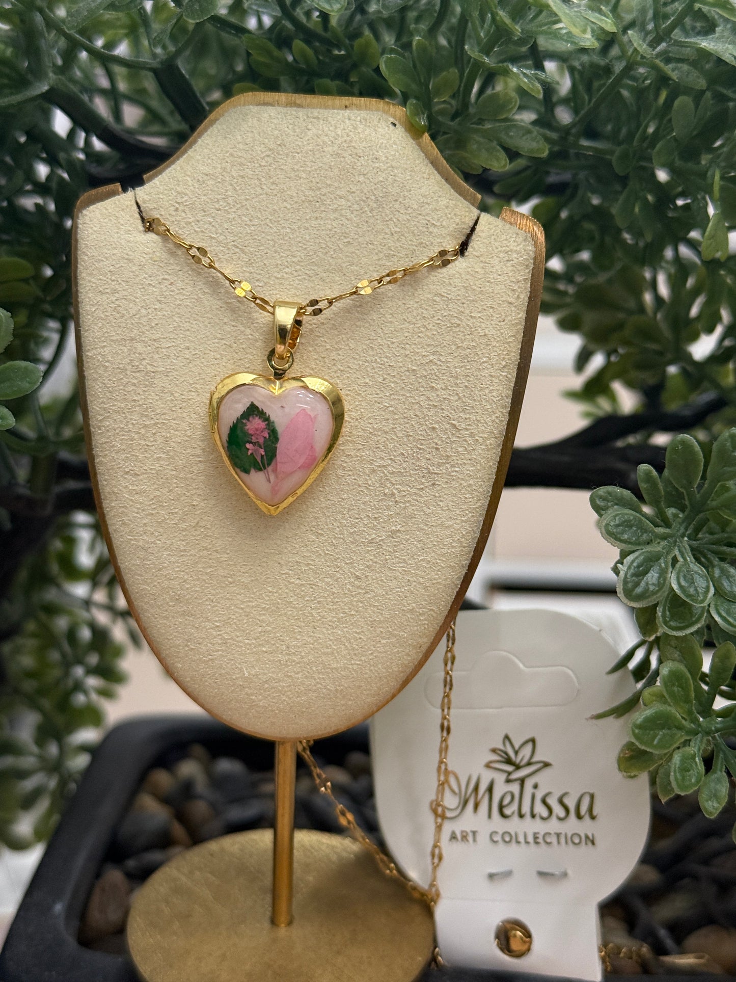 Handmade Dried Pressed Flower Heart Locket Necklace – Personalized Floral Photo Pendant