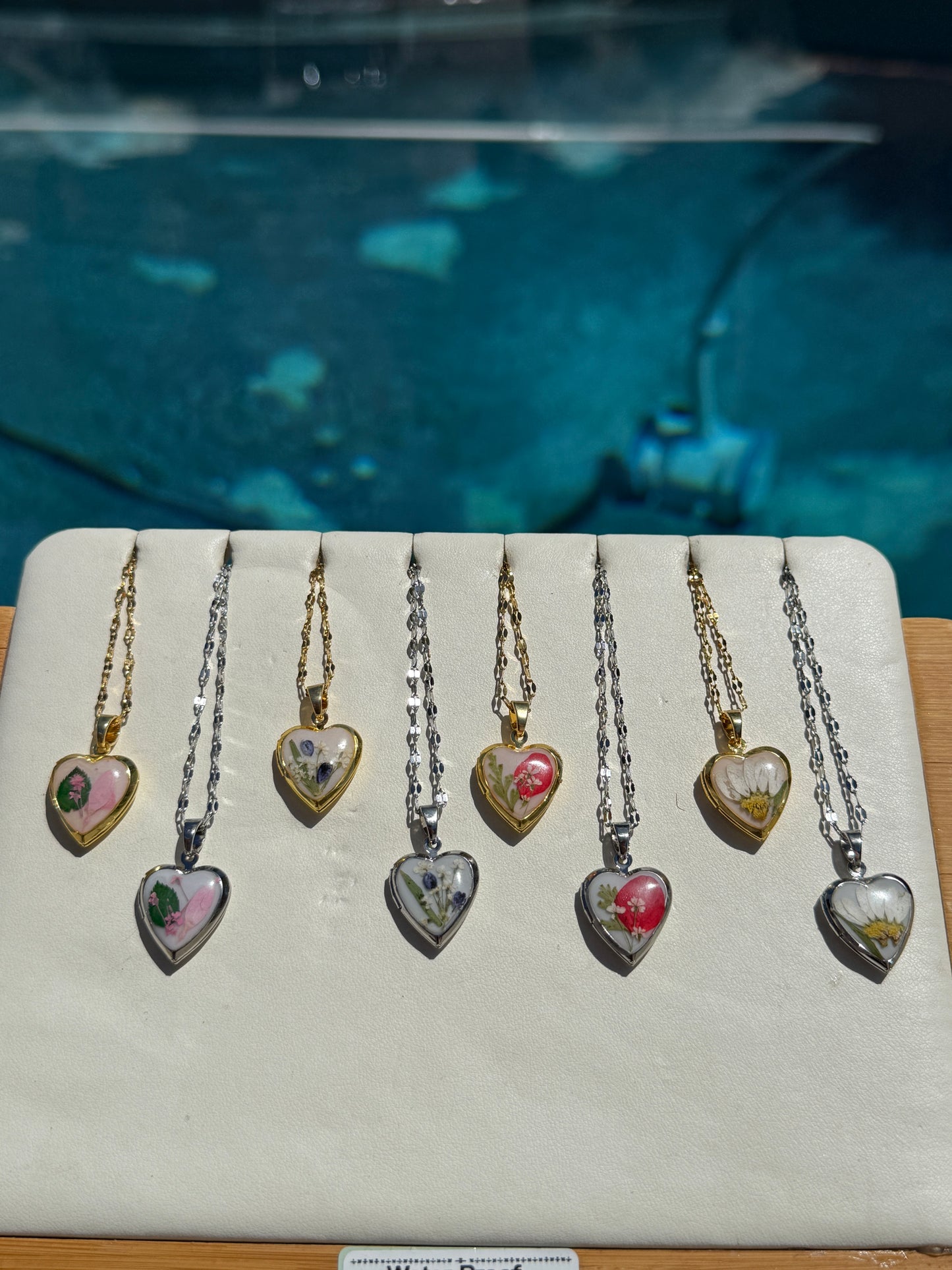 Handmade Dried Pressed Flower Heart Locket Necklace – Personalized Floral Photo Pendant