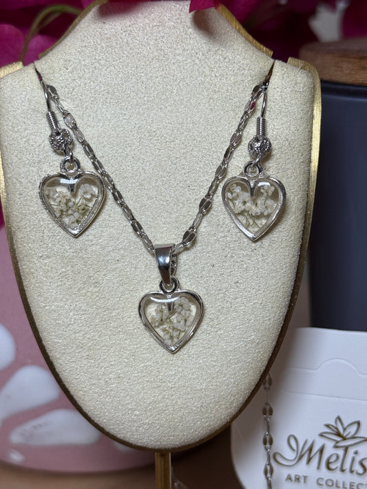 Handmade Real Pressed White Flower Heart Necklace – Silver Tone