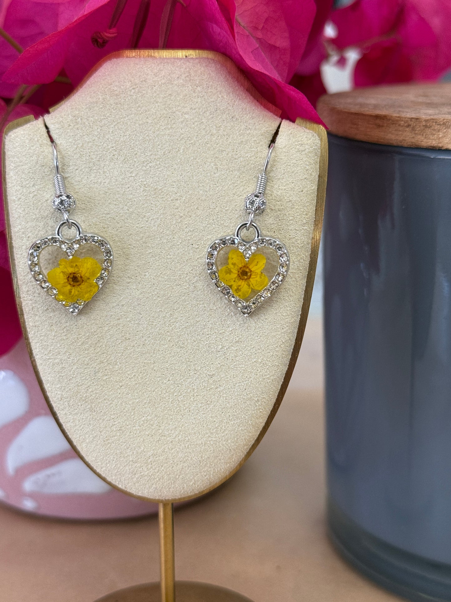 Handmade Real Pressed Yellow Flower Heart Necklace– Silver-Tone Rhinestone Pendant