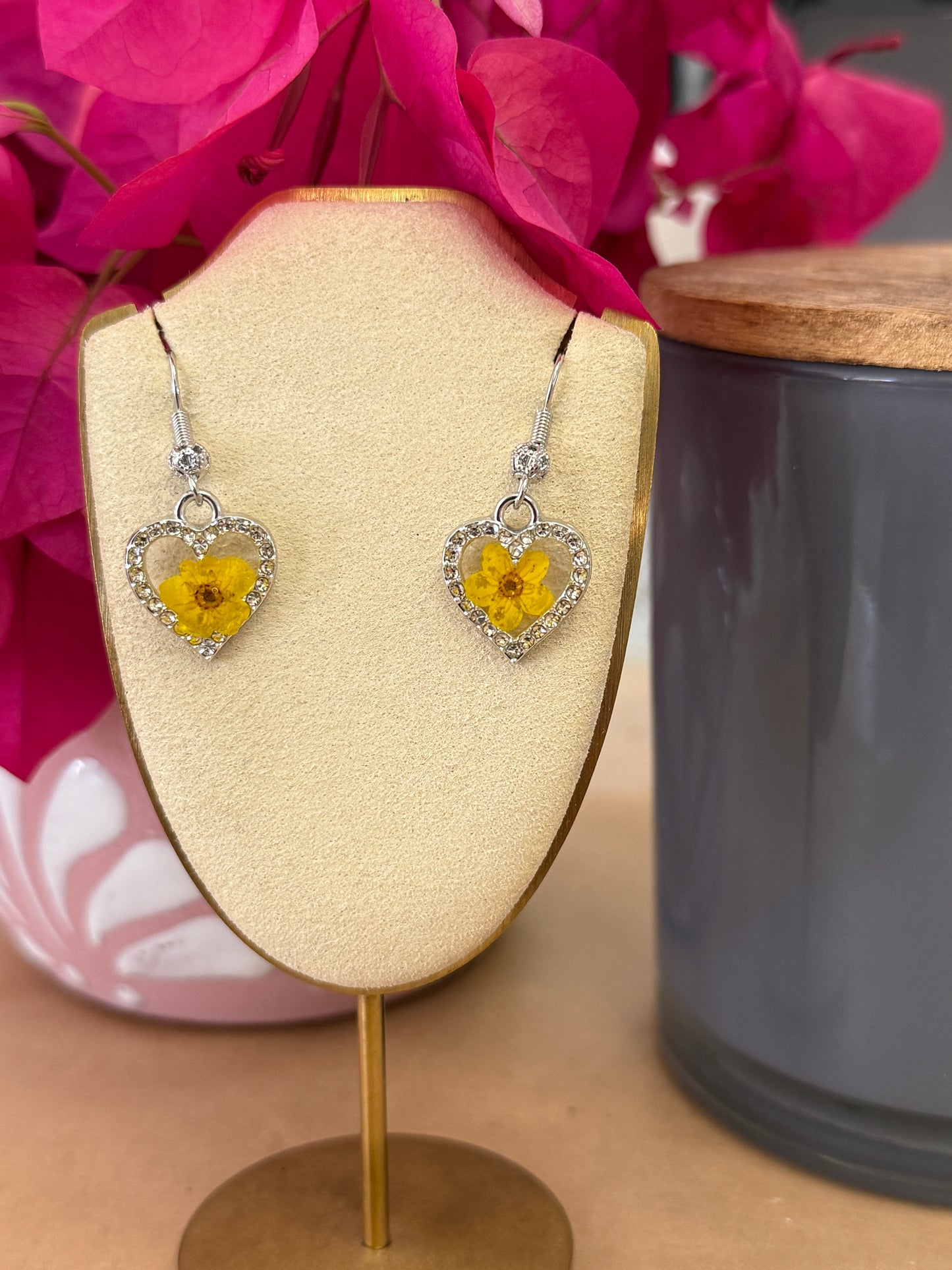 Handmade Real Pressed Yellow Flower Heart Necklace– Silver-Tone Rhinestone Pendant