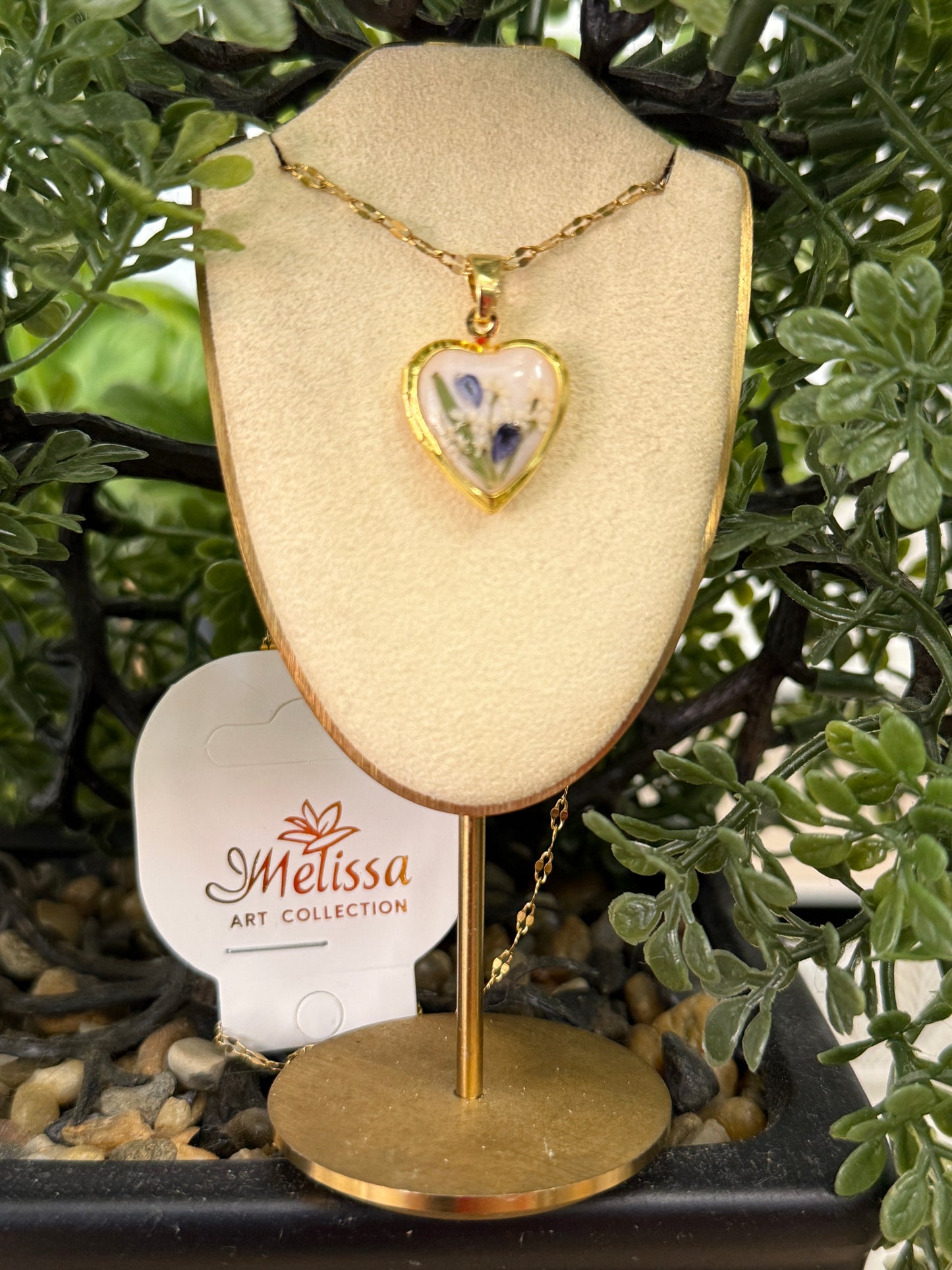 Handmade Dried Pressed Flower Heart Locket Necklace – Personalized Floral Photo Pendant