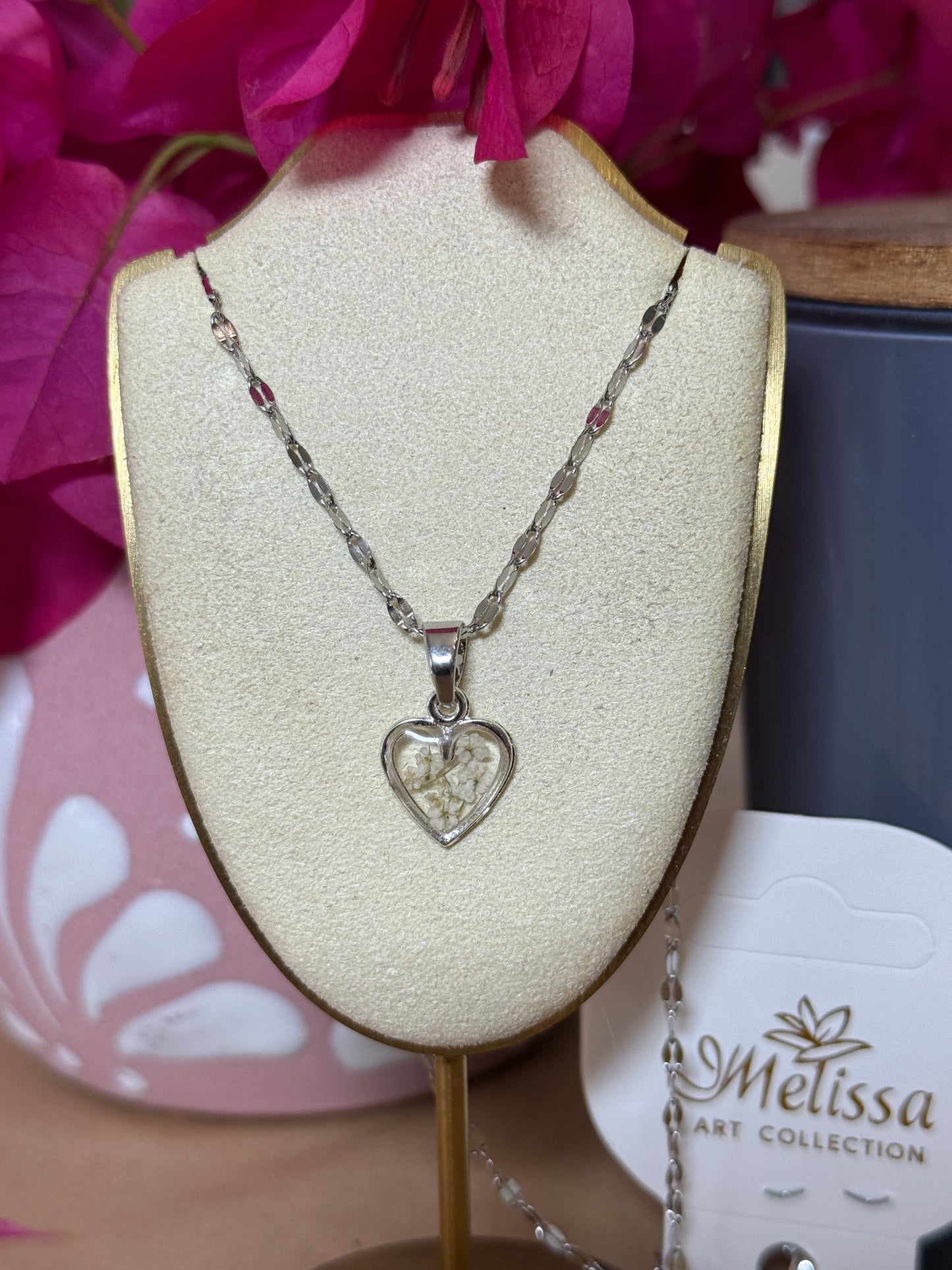 Handmade Real Pressed White Flower Heart Necklace – Silver Tone