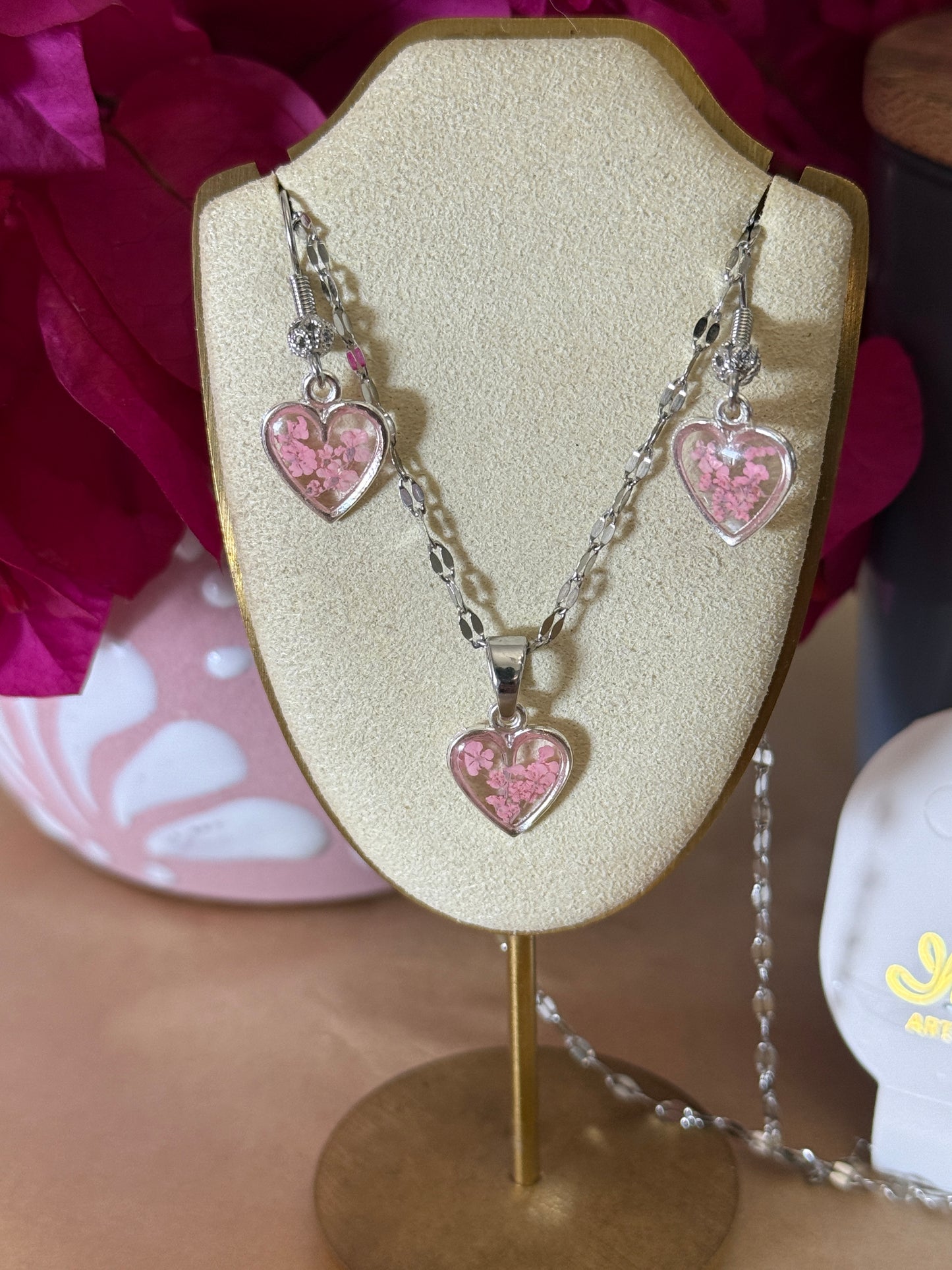 Handmade Real Pressed Light Pink Flower Heart Necklace – Silver-Tone