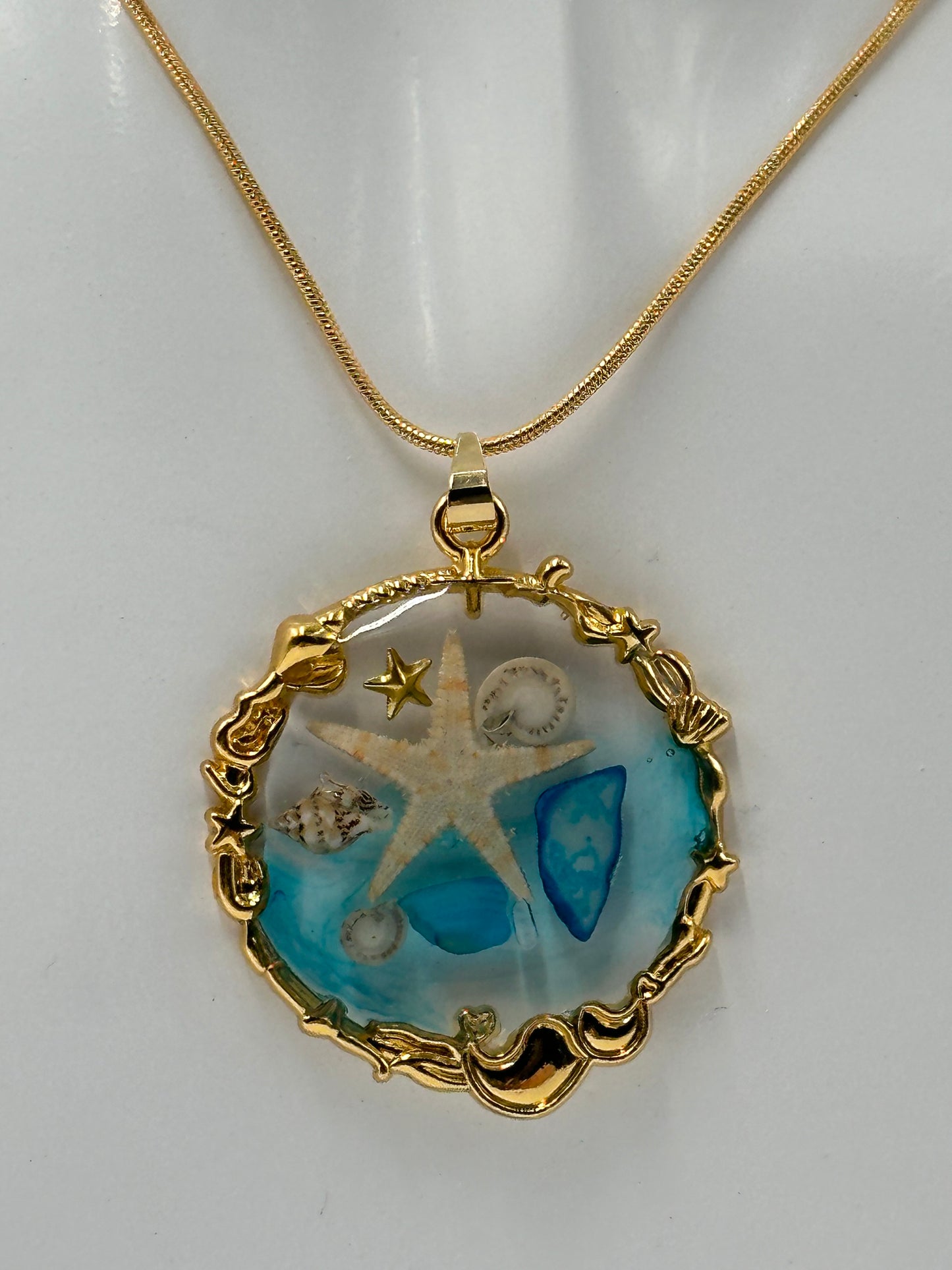 Handmade*deep in the Ocean Sea Necklace - Gold - Marine Life Pendant, Unique Ocean-Inspired Jewelry,  unique Necklace, Unique Gift - Melissa Art Collection